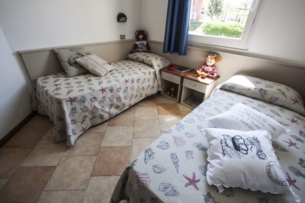 Camping Bella Italia Πεσκιέρα ντελ Γκάρντα Εξωτερικό φωτογραφία