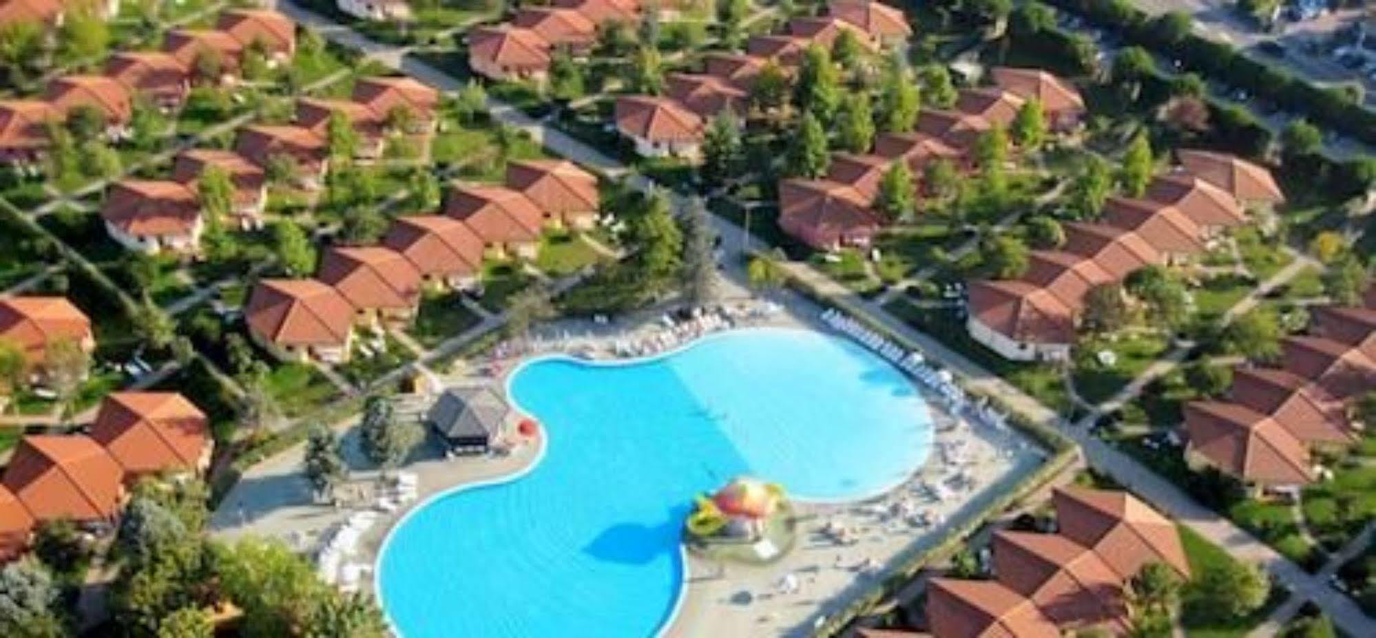 Camping Bella Italia Πεσκιέρα ντελ Γκάρντα Εξωτερικό φωτογραφία